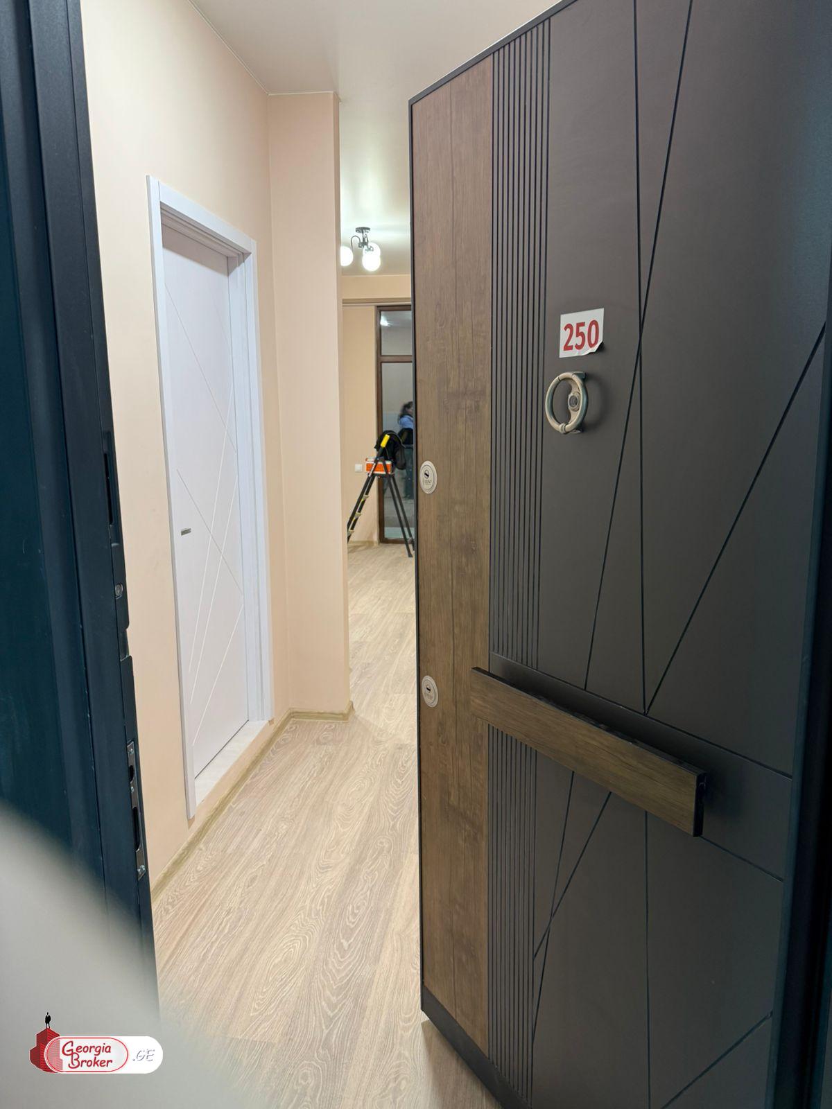 იყიდება ახალი გარემონტებული 1 ოთახიანი ბინა